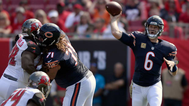 bears-buccaneers-jay-cutler-interception-video.jpg